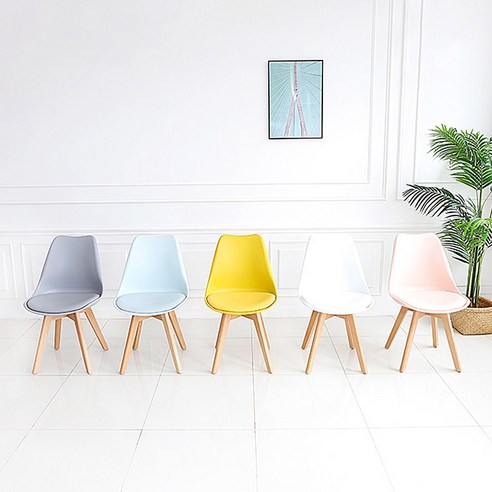 독특한 디자인과 편안함을 결합한 다재다능한 에펠체어