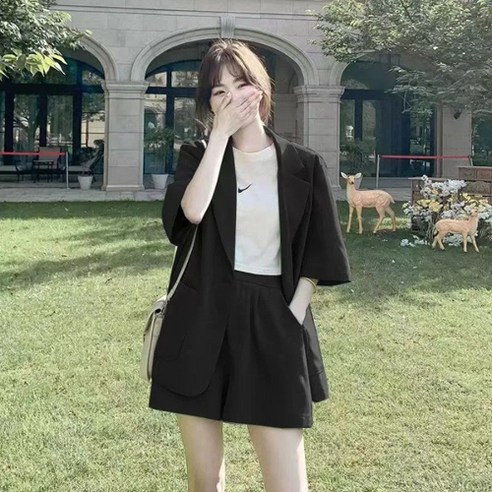 엘프 여성 정장세트 캐주얼 연출 반바지