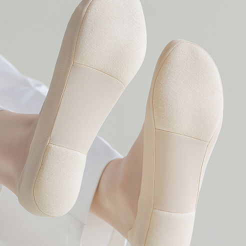 구름 위를 걷는 듯한 편안함, 족저근막염 덧신으로 되찾으세요.