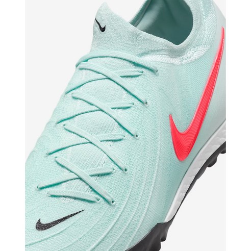 민첩성과 섬세한 컨트롤을 위한 궁극의 선택, 나이키 팬텀 GX2 프로 TF 풋살화 fj2583-300