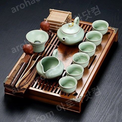 전통적인 일본 차문화를 고급스럽고 저렴하게 경험하세요.