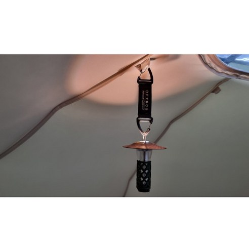 추억과 개성을 담은 실용적인 레트로스 지퍼 플러 & 듀얼 카라비너