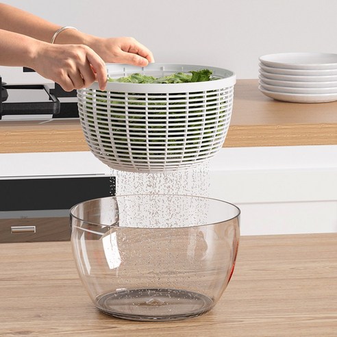 눅눅한 샐러드는 이제 그만! Kleeno 샐러드 탈수기로 맛과 건강을 한 번에!