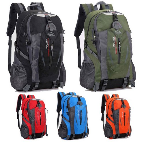 내구성 있고 편안한 35L 소형 등산가방으로 모든 야외 모험에 필수품을 안전하게 수납하세요.