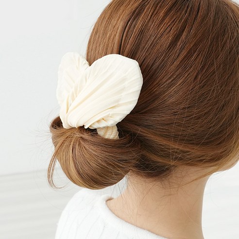 핑크빛 우아함을 더하는 플리츠 주름 당고밴드