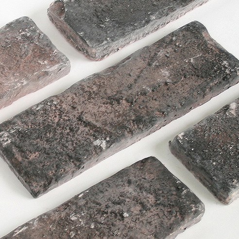 시간을 담은 벽, 모네스페스 국산 파벽돌 초코블랙304-1로 완성하는 공간의 미학 파벽돌