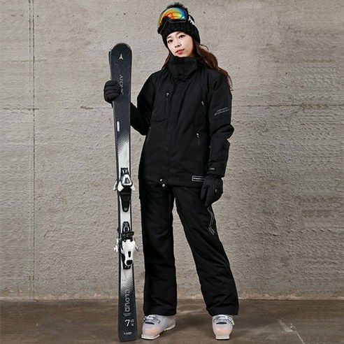 FUZZO 레이튼 티타늄 패딩 스키복 – 스키를 갖고 겨울의 스포츠를 즐겨보세요!