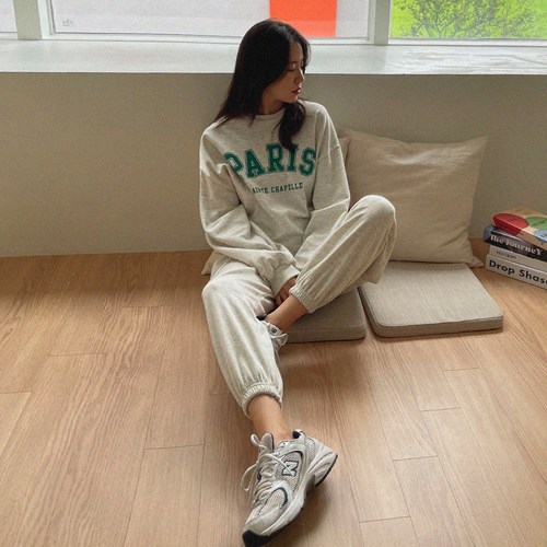 플랜데이 파리 긴팔 맨투맨 밴딩 조거팬츠 트레이닝 셋업