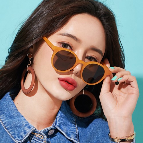 멜라크메 여성용 라운드 뿔테 자외선 차단 선글라스