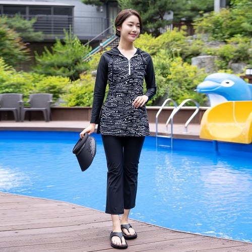 중년레쉬가드