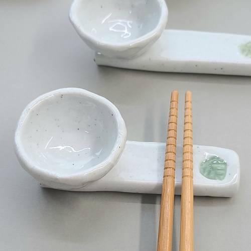 소스수저받침