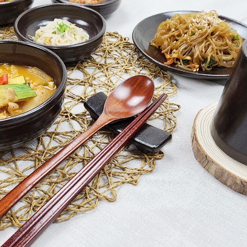 항아리수저받침
