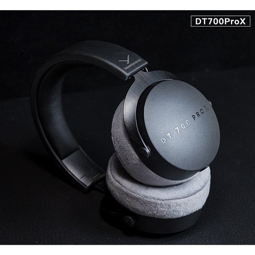 dt700
