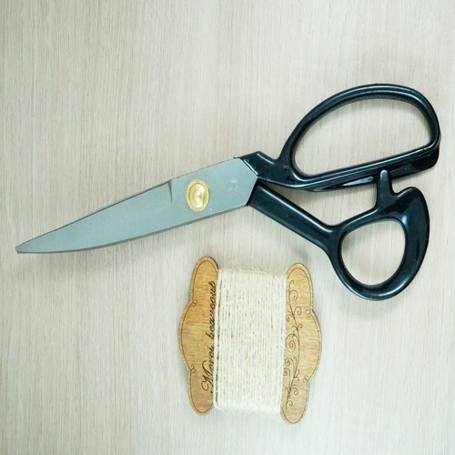 파울재단가위