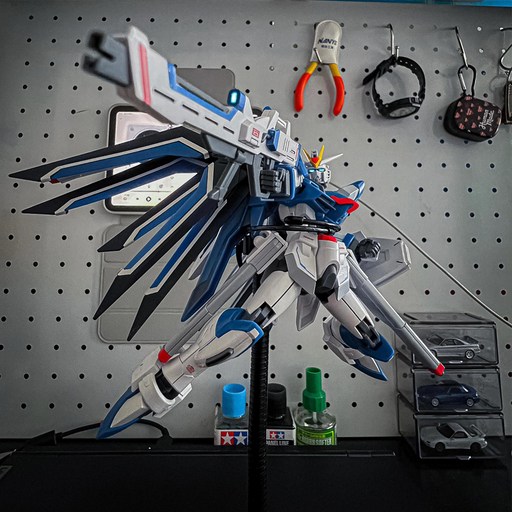 플라잉 프리덤 HG 1/144 SEEDFREEDMO Mech