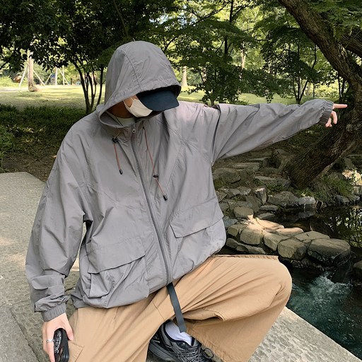 ANYOU 남자 얇은 캐주얼 아우터 여름 UPF50+자외선차단 빅사이즈 얇은 점퍼 등산복 피부복 후드 코트 방수 바람막이