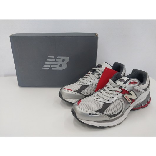 뉴발란스 운동화 패션화 실버 메탈릭 M2002RLB