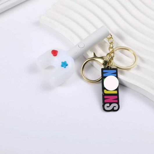뉴진스 응원봉 열쇠고리 Newjeans 포켓 굿즈 미니 라이트 조명 라이트스틱 플라스틱, 1개, 3. C 별하트