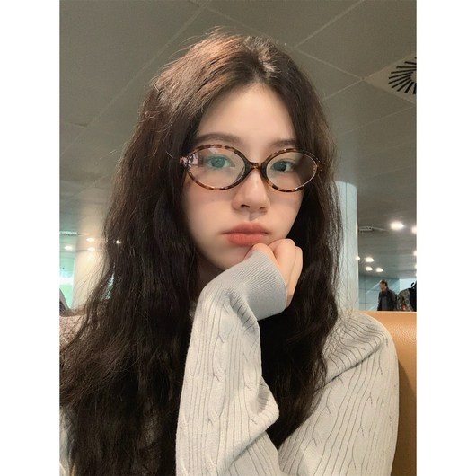 유유라키 타원형 블루라이트 차단 빈티지 뿔테 안경