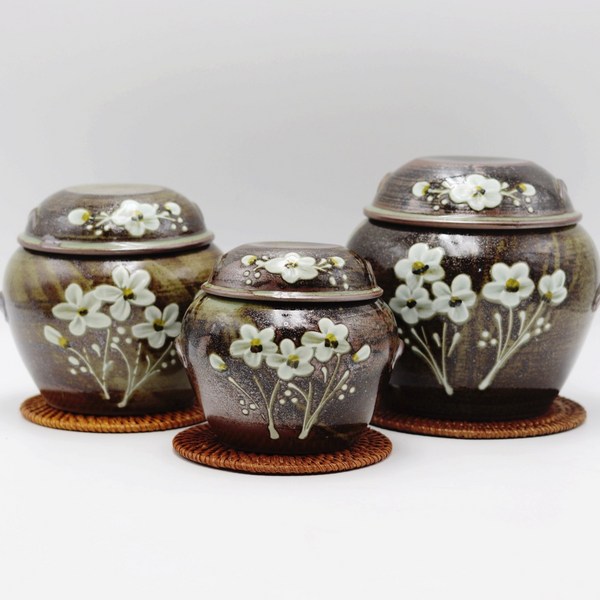 현관 소금 단지 숨쉬는 항아리 복이 오는 흰매화 꽃그림 미니 풍수 인테리어