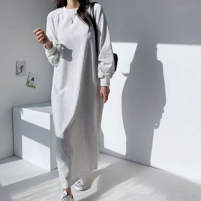 하이데일리 자체제작 여성 면 루즈핏 흰 데일리 30대 40대 캐쥬얼 오버핏 무지 긴팔 다이마루 롤리 맨투맨 롱 원피스 대표 이미지 - 무지 원피스 추천