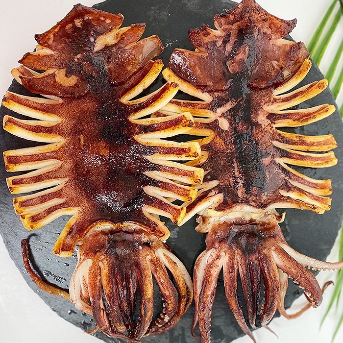 동해 국산 반건조오징어 영덕 피데기 10마리 건오징어, 국산 왕특대 10마리 (1.7kg 내외) 대표 이미지 - 반건조 오징어 추천