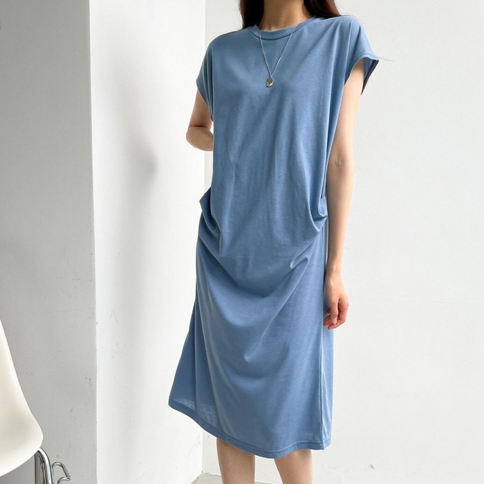 와일드펫 여성 딜라잇 셔링 베이직 루즈핏 원피스