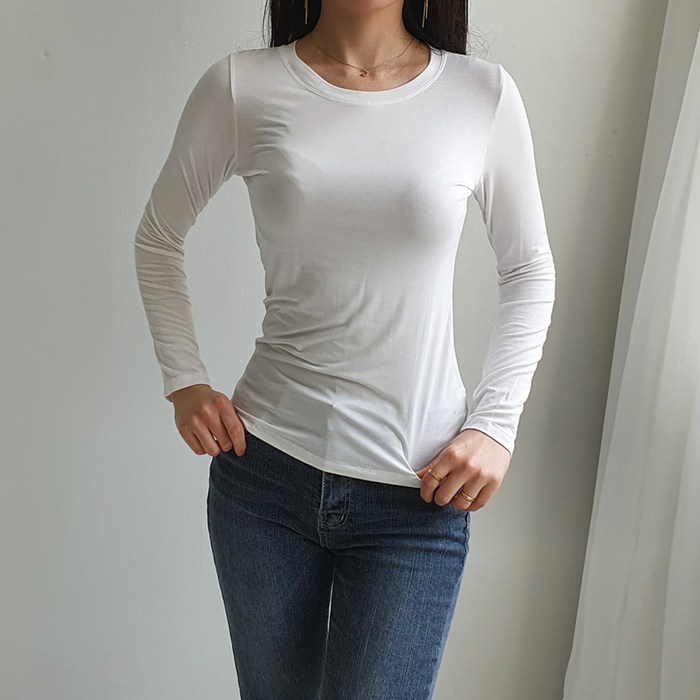 [국내배송] 1+1 여성 실키 슬림핏 긴팔 라운드넥 쫄티 티셔츠 대표 이미지 - 여자 기본 라운드티 추천