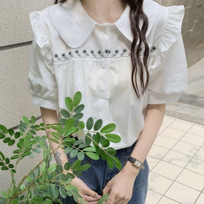 라라티나 데일리 루즈핏 레이스 카라 프릴 자수 블라우스 대표 이미지 - 반팔 블라우스 추천