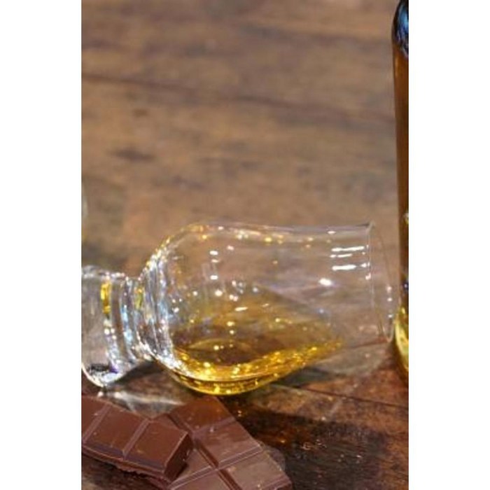 Don't Spill the Whiskey Journal: 150 Page Lined Notebook/Diary Paperback, Createspace Independent Publishing Platform 대표 이미지 - 위스키 책 추천
