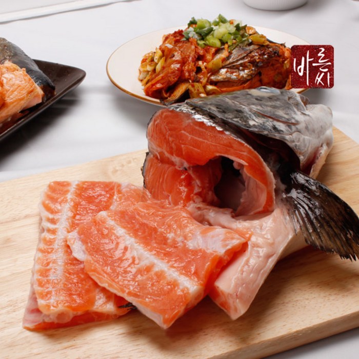 바른씨 노르웨이 연어머리뼈 갈비살 1.2kg 연어머리구이 연어스테이크, 01_연어머리+갈비뼈 1.2kg 대표 이미지 - 생연어 추천