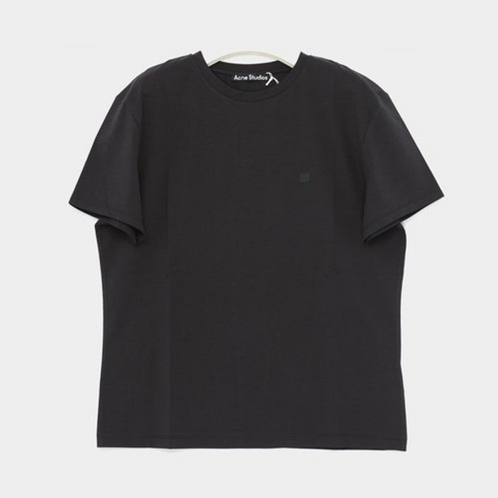 아크네 25SS 페이스 패치로고 반팔 남성 티셔츠 CL0309 900