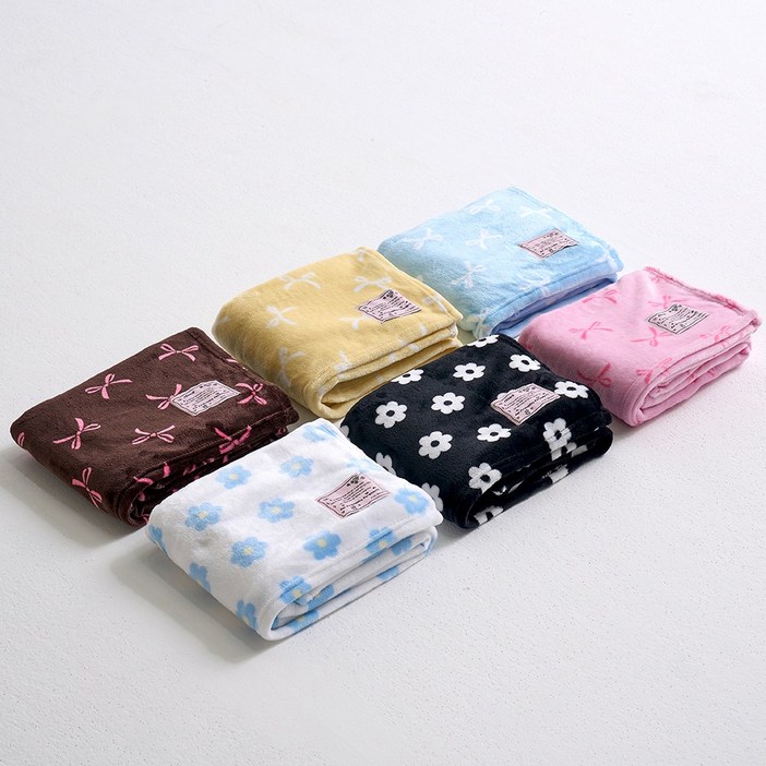 데시뉴 뉴노멀 리본 데이지 극세사 담요