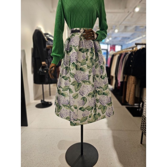 모조에스핀 A라인 벨티드스커트 S261MSD003 2997913 모조에스핀 A라인 벨티드스커트 S261MSD003 2997913