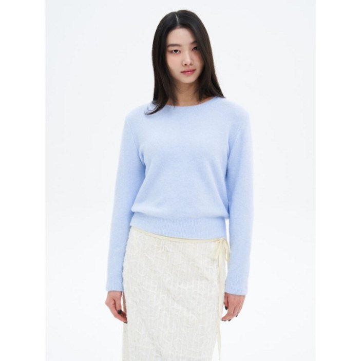 에잇세컨즈 라운드넥 컬러 풀오버  스카이 블루 125151MB1Q