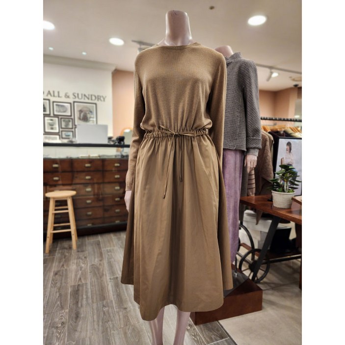BCBG 올앤선드리 펄사 니트배색OP  A3F8O623  74   BROWN