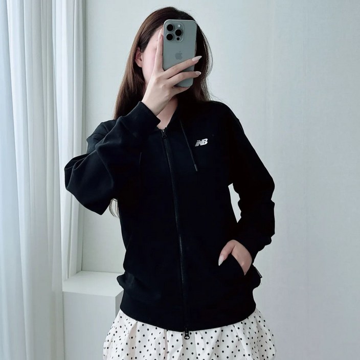 국내매장판오늘출발 뉴발란스 후드 집업 세미오버핏 스몰로고자수 남녀공용 UNI 에센셜 SG828K5