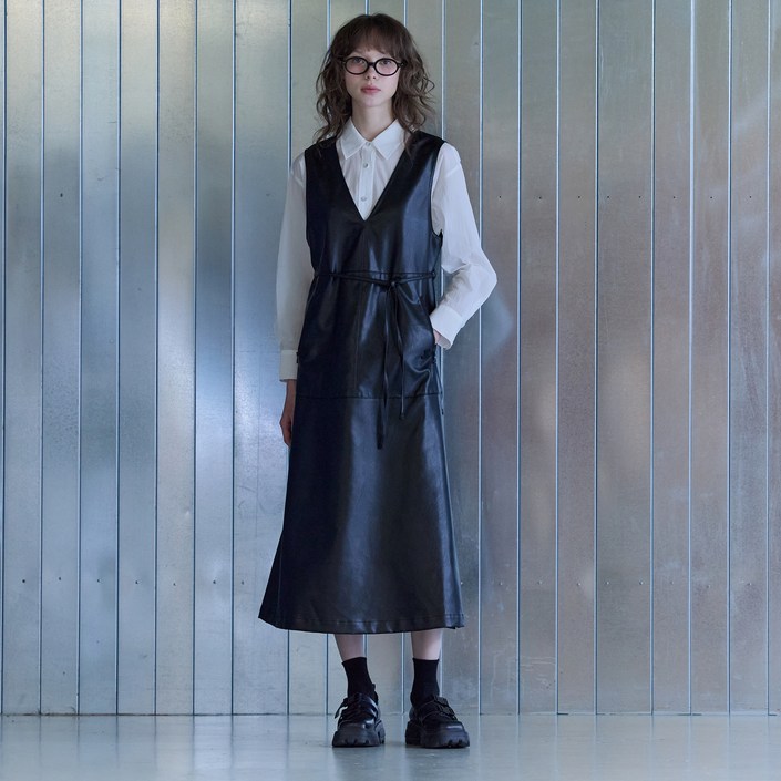 쥬시쥬디 여성용 J페이크 레더 브이넥원피스 JYOP02AA