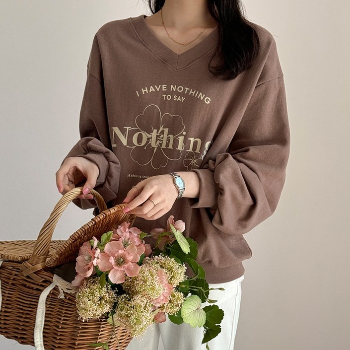 데일리앤 데어 여성 루즈핏 레터링 프린트 브이넥 맨투맨 면 티셔츠 봄 가을