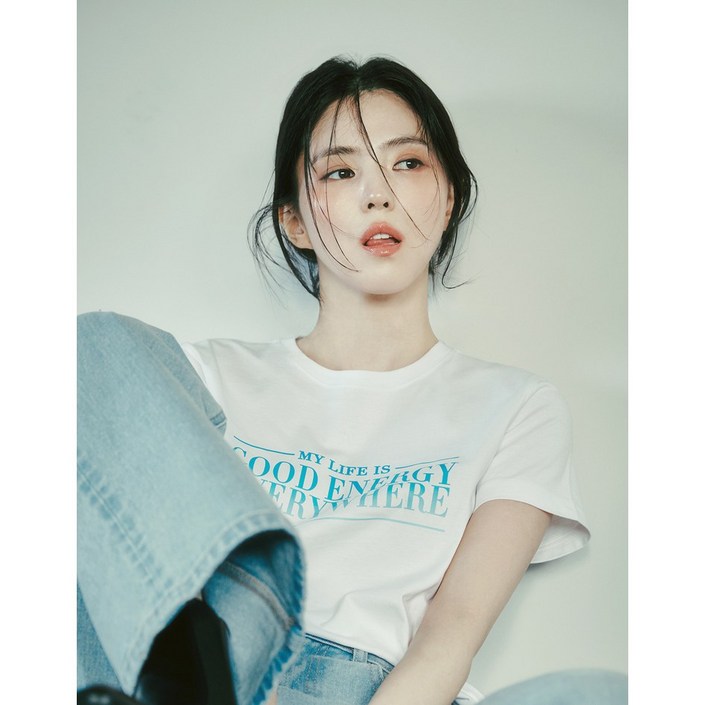 2001아울렛분당점지오다노NEW 한소희 여자 그래픽 반팔 티셔츠 굿에너지05395504