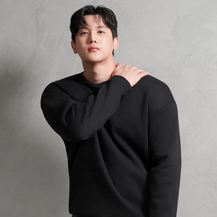 어깨패드가 들어간 특허 남자 면 맨투맨 디바라 시그니처 수트 국내원단 국내제작