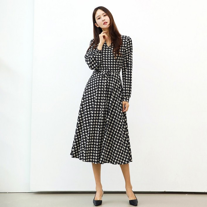 프롬코 여성 봄가을 하운드투스 체크 랩 저지 플레어 롱 원피스 FRC95