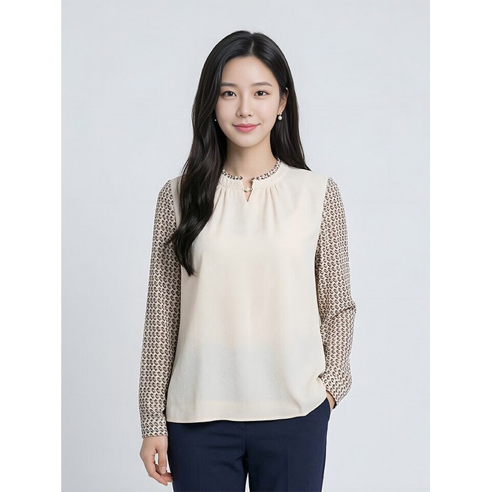 프렐린 프렐린 포인트 프릴넥 배색 블라우스R1BM221585B 프렐린 프렐린 포인트 프릴넥 배색 블라우스R1BM221585B