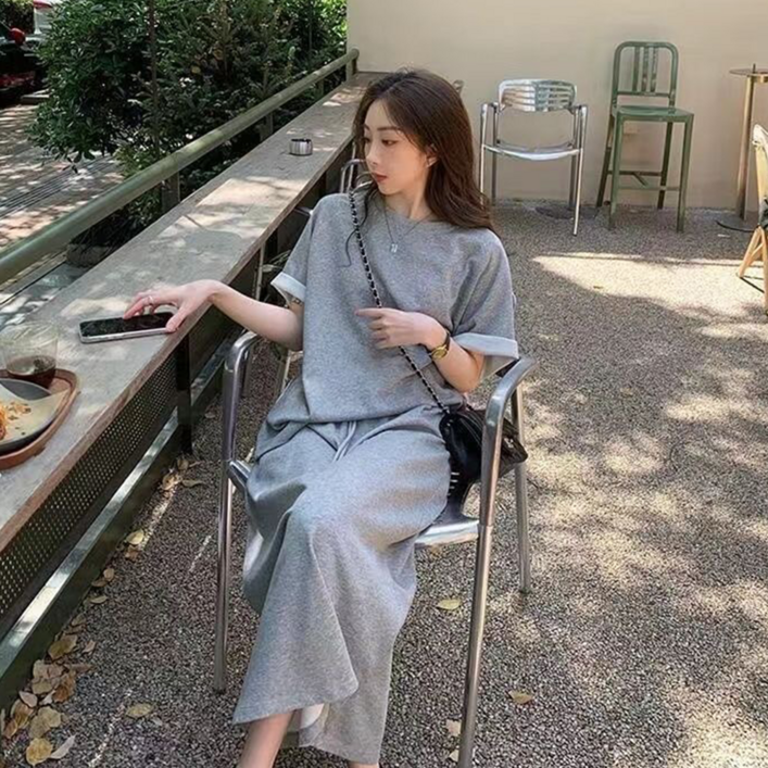100KG까지 빅사이즈 여성용 여름 캐주얼 단색 반팔 티셔츠  날씬해 보이는 미디 길이 트레이닝복 세트