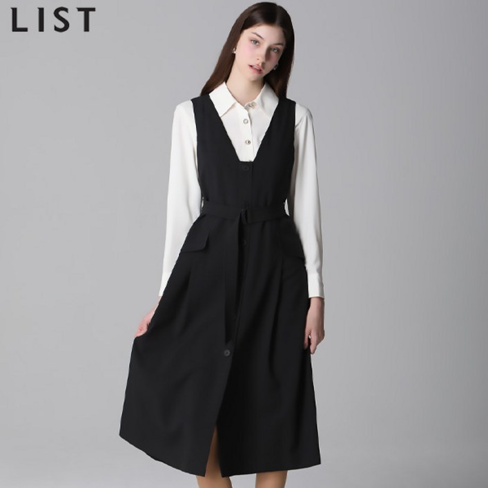 리스트LIST 벨티드 브이넥 플레어 원피스 택가격248000원