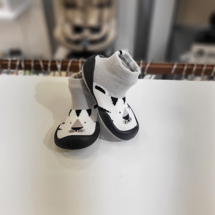 아가방 신생아선물로 강추 호랑이띠해를 맞아 호랑이신발 말랑말랑 꼬무신 양말슈즈로 신고벗기기 편해요