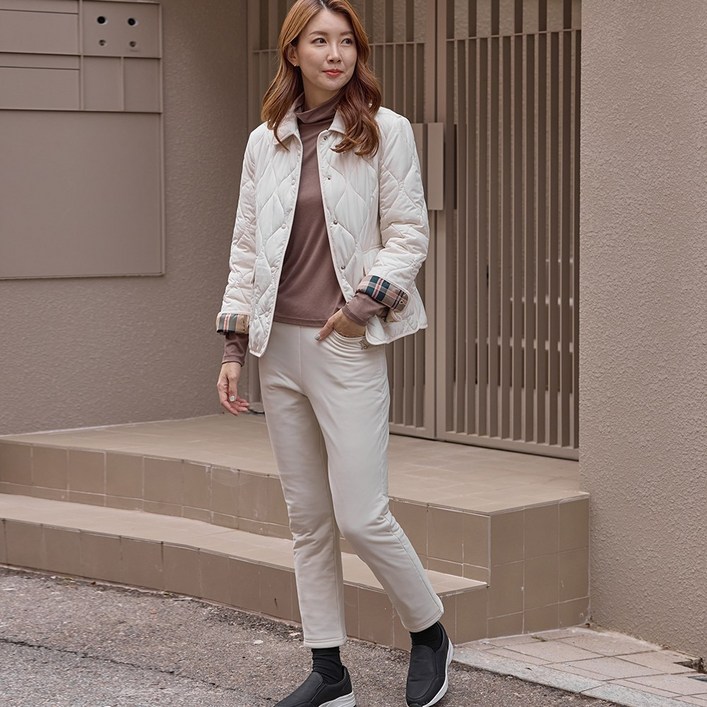 우일 여성 패딩 일자핏 밴딩 팬츠