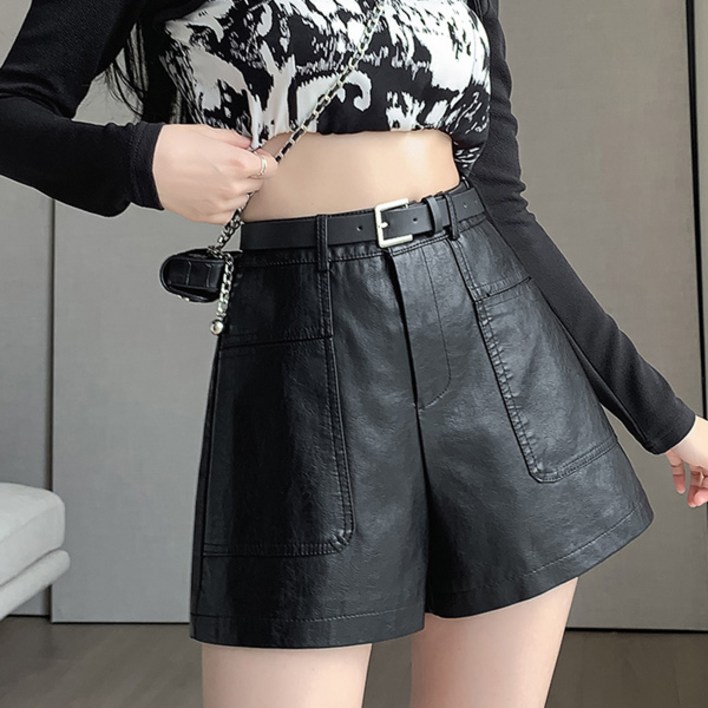 어썸풀 여성용 마론트 레더 숏 팬츠 A25FP073117