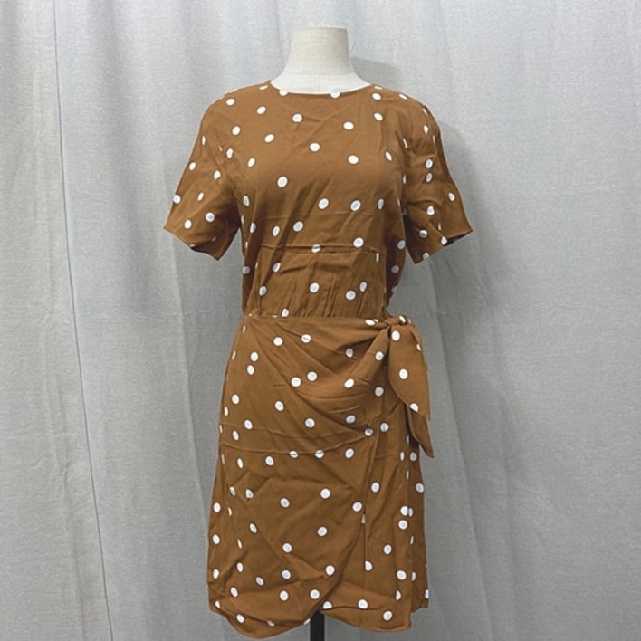 앤아더스토리즈 반팔 원피스 36 중고명품 구제
