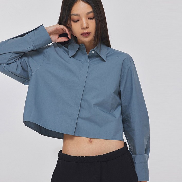 SOLID HIDDEN BUTTON CROPPED SHIRTS_T326TP112(BW)